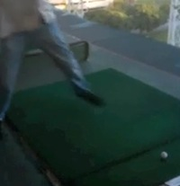 Illustration for article titled The Worst Golf Swings We've Seen (So Far)